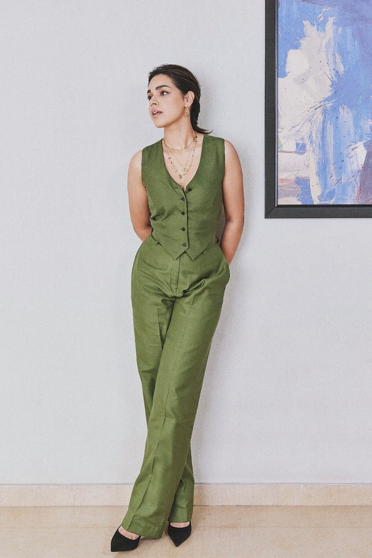 Naila Grewal in Evelyn Set