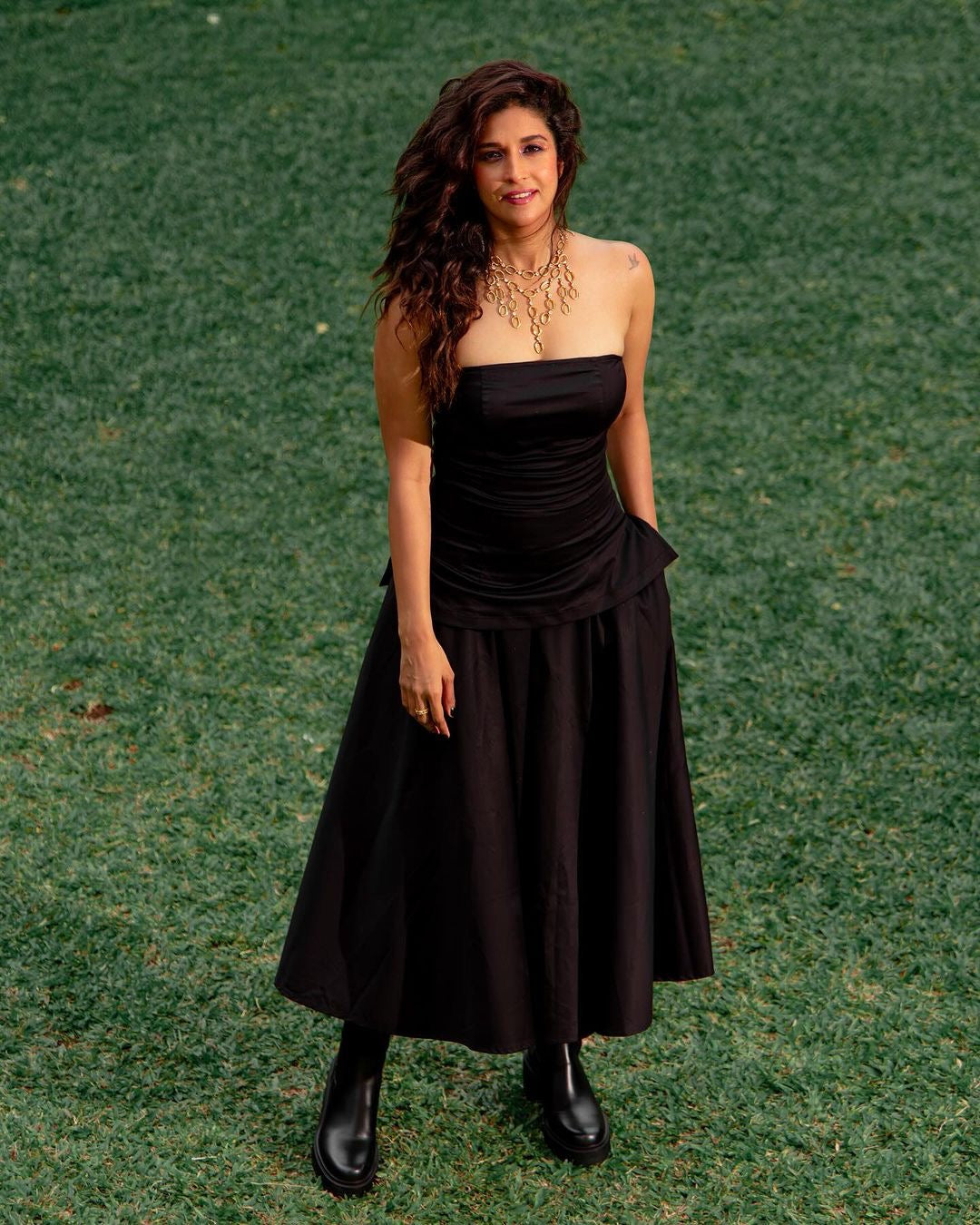 Harleen Sethi Deep Currents Sets