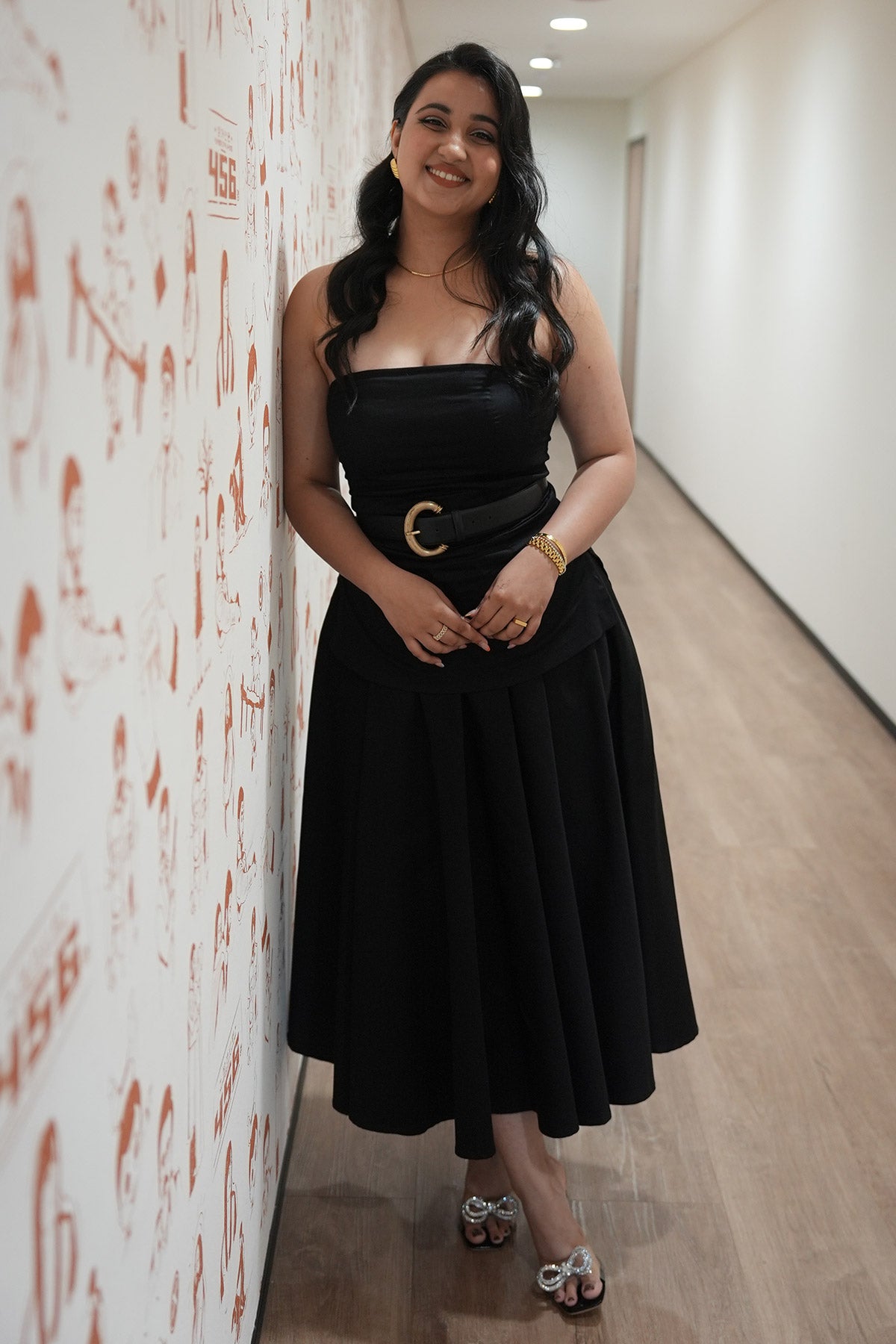 Revathi in Deep Currents Set