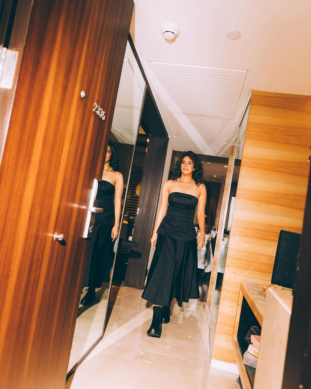 Harleen Sethi Deep Currents Sets