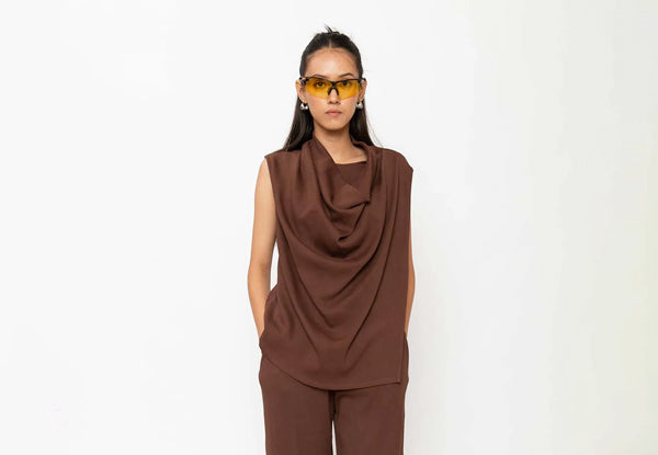 Shirt and Trousers Outfit Ideas for Women