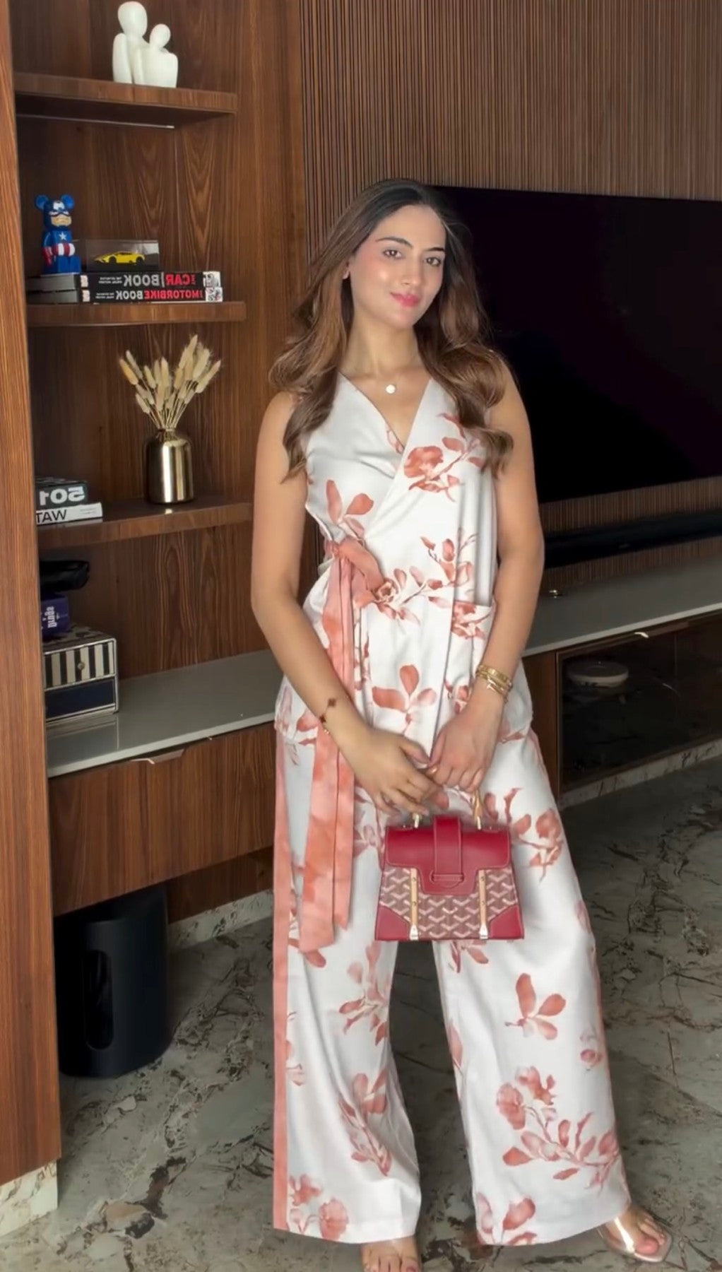 Shivami In Mesa Set